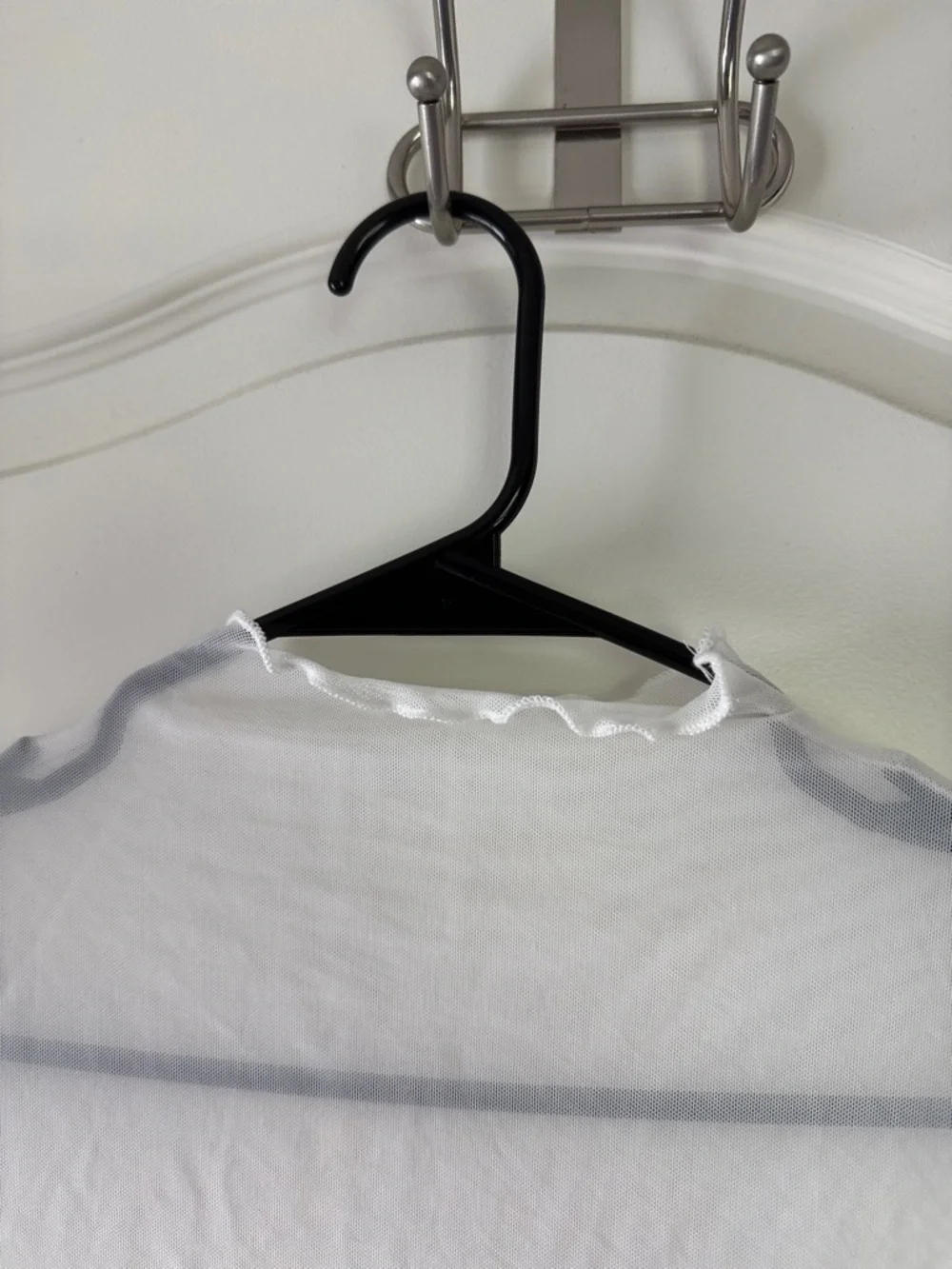 Women’s White Long Sleeve Sheer Mock Neck Top / AA69 - Picture 2 of 3